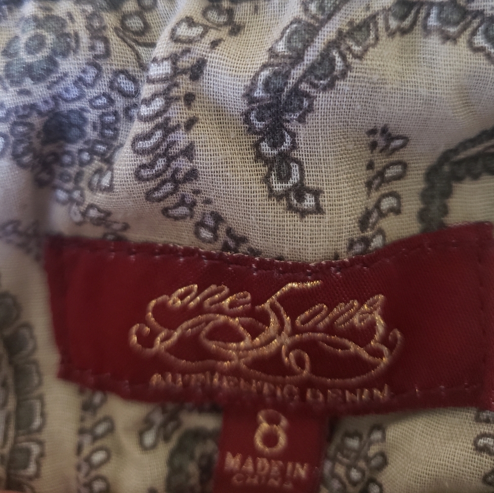 Denim Capris - Picture 5 of 7